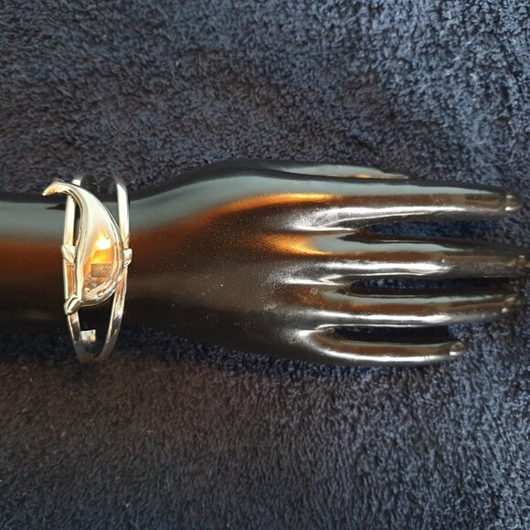 Graceful Vintage 925 Sterling Silver Dolphin Cuff Bracelet - Picture 11 of 11
